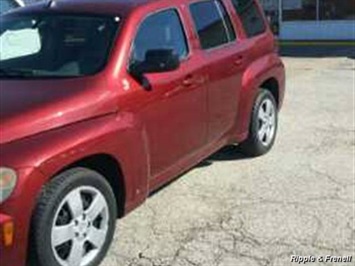 2008 Chevrolet HHR LS - Photo 4 - Davenport, IA 52802