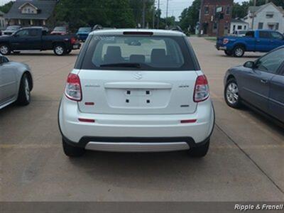 2007 Suzuki SX4 Crossover   - Photo 5 - Davenport, IA 52802