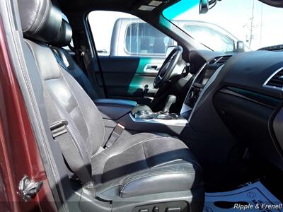 2012 Ford Explorer Limited   - Photo 14 - Davenport, IA 52802