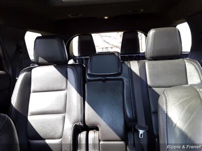 2012 Ford Explorer Limited   - Photo 7 - Davenport, IA 52802