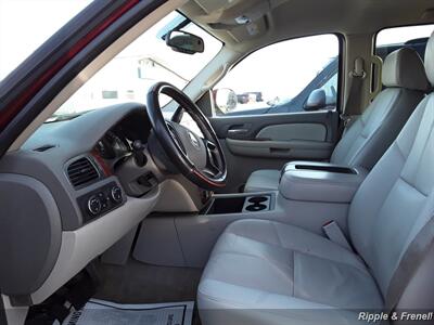 2007 Chevrolet Tahoe LT   - Photo 4 - Davenport, IA 52802