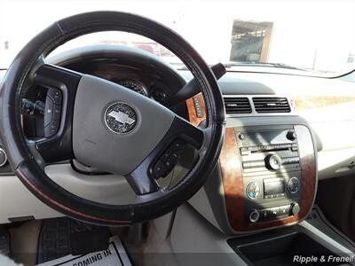 2007 Chevrolet Tahoe LT   - Photo 6 - Davenport, IA 52802