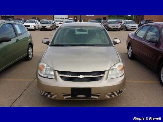 2007 Chevrolet Cobalt LT   - Photo 1 - Davenport, IA 52802
