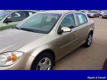 2007 Chevrolet Cobalt LT   - Photo 2 - Davenport, IA 52802