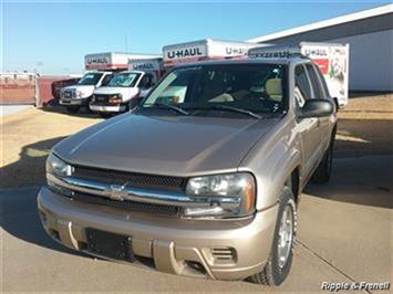 2005 Chevrolet Trailblazer LS   - Photo 1 - Davenport, IA 52802