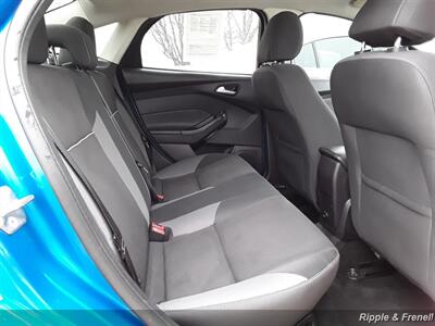 2014 Ford Focus SE   - Photo 10 - De Witt, IA 52742