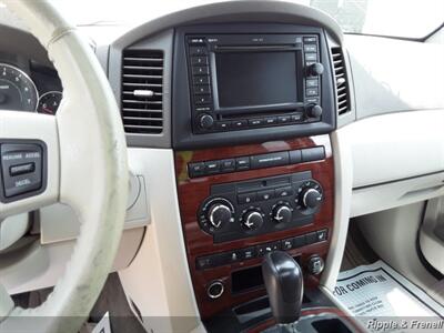 2006 Jeep Grand Cherokee Limited Limited 4dr SUV   - Photo 16 - Davenport, IA 52802