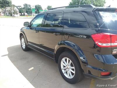 2016 Dodge Journey SXT - Photo 7 - Davenport, IA 52802