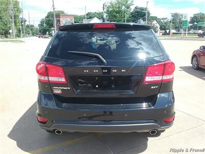 2016 Dodge Journey SXT - Photo 5 - Davenport, IA 52802