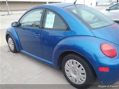 2004 Volkswagen Beetle GL   - Photo 7 - Davenport, IA 52802