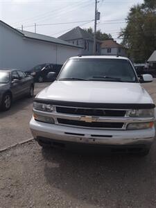 2003 Chevrolet Suburban 1500 LS   - Photo 1 - Davenport, IA 52802