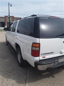 2003 Chevrolet Suburban 1500 LS   - Photo 5 - Davenport, IA 52802