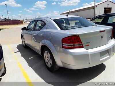 2010 Dodge Avenger SXT   - Photo 7 - Davenport, IA 52802