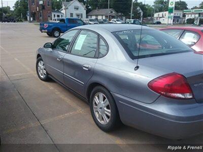 2006 Ford Taurus SEL   - Photo 7 - Davenport, IA 52802