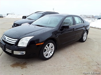2006 Ford Fusion V6 SEL   - Photo 3 - Davenport, IA 52802