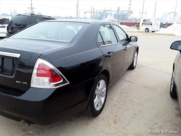 2006 Ford Fusion V6 SEL   - Photo 6 - Davenport, IA 52802