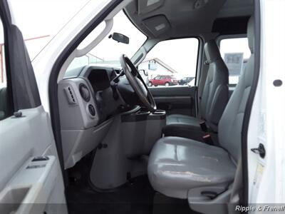 2011 Ford E-Series Cargo E-250   - Photo 4 - Davenport, IA 52802