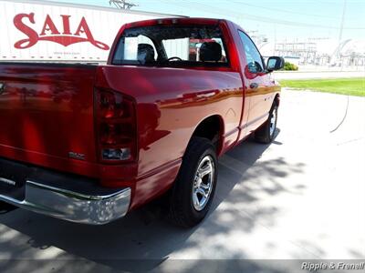 2005 Dodge Ram 1500 SLT 2dr Regular Cab SLT   - Photo 6 - Davenport, IA 52802