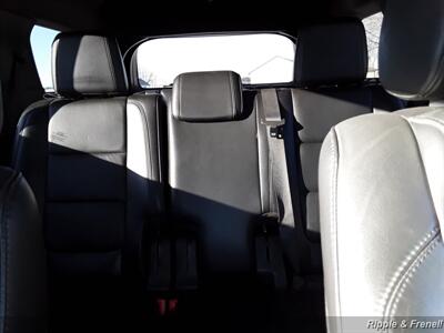 2012 Ford Explorer XLT   - Photo 6 - Silvis, IL 61282