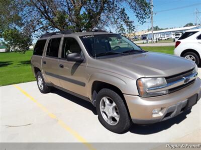 2005 Chevrolet TrailBlazer EXT LS   - Photo 13 - Davenport, IA 52802