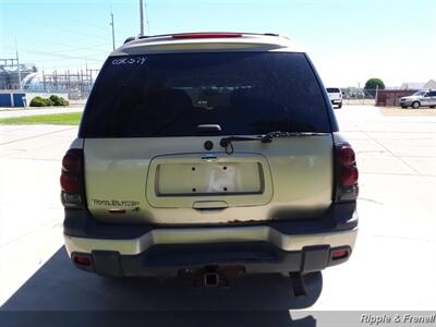 2005 Chevrolet TrailBlazer EXT LS   - Photo 9 - Davenport, IA 52802