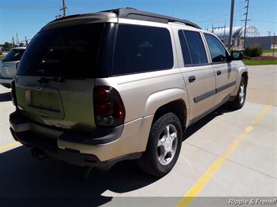 2005 Chevrolet TrailBlazer EXT LS   - Photo 10 - Davenport, IA 52802