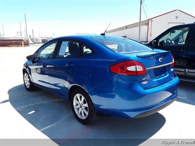 2011 Ford Fiesta SE   - Photo 4 - Davenport, IA 52802