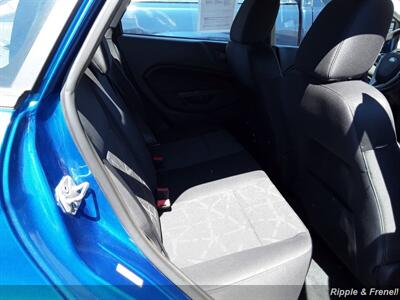 2011 Ford Fiesta SE   - Photo 9 - Davenport, IA 52802
