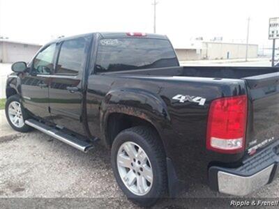 2008 GMC Sierra 1500 SLE1   - Photo 7 - Davenport, IA 52802