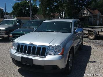 2009 Jeep Grand Cherokee Laredo   - Photo 1 - Davenport, IA 52802