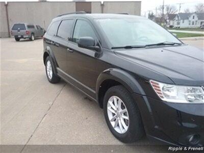 2015 Dodge Journey SXT   - Photo 4 - Davenport, IA 52802