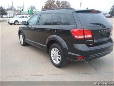 2015 Dodge Journey SXT   - Photo 7 - Davenport, IA 52802