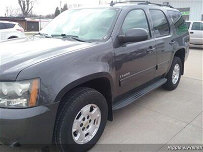 2010 Chevrolet Tahoe LT   - Photo 3 - Davenport, IA 52802