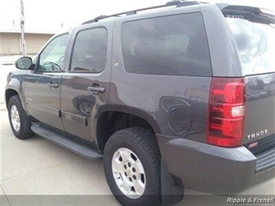 2010 Chevrolet Tahoe LT   - Photo 7 - Davenport, IA 52802