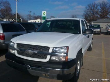 2004 Chevrolet Silverado 1500 Z71 4dr Extended Cab Z71   - Photo 1 - Davenport, IA 52802