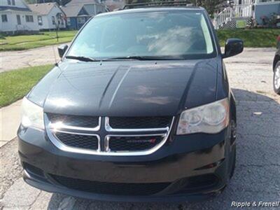 2014 Dodge Grand Caravan SXT   - Photo 1 - Davenport, IA 52802