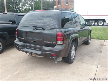 2004 Chevrolet Trailblazer LT   - Photo 3 - Davenport, IA 52802