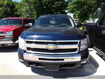 2011 Chevrolet Silverado 1500 LT   - Photo 1 - Davenport, IA 52802