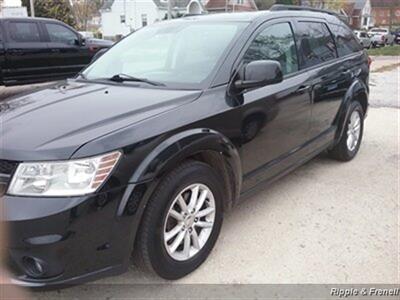 2013 Dodge Journey SXT   - Photo 3 - Davenport, IA 52802