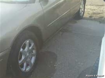 2006 Ford Taurus SEL   - Photo 2 - Davenport, IA 52802