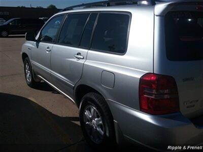 2002 Toyota Highlander   - Photo 7 - Davenport, IA 52802