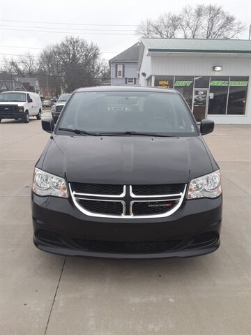 2015 Dodge Grand Caravan SE   - Photo 1 - Silvis, IL 61282