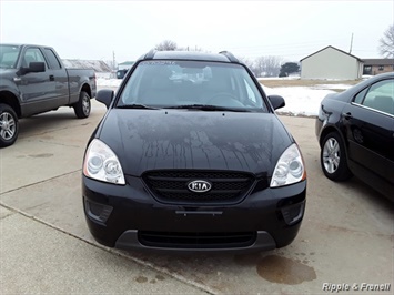 2007 Kia Rondo LX   - Photo 1 - Davenport, IA 52802