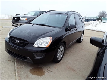 2007 Kia Rondo LX   - Photo 3 - Davenport, IA 52802