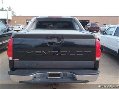 2003 Chevrolet Avalanche 1500 The North Face Edition 1500 4dr Crew Cab The   - Photo 5 - Davenport, IA 52802