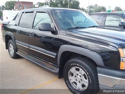 2003 Chevrolet Avalanche 1500 The North Face Edition 1500 4dr Crew Cab The   - Photo 4 - Davenport, IA 52802