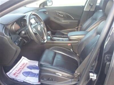 2015 Buick LaCrosse Leather   - Photo 8 - Davenport, IA 52802