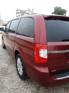 2011 Chrysler Town & Country Touring-L   - Photo 5 - Davenport, IA 52802