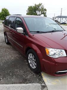 2011 Chrysler Town & Country Touring-L   - Photo 3 - Davenport, IA 52802