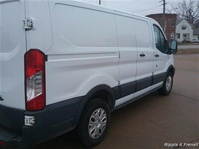 2017 Ford Transit 250   - Photo 6 - Davenport, IA 52802